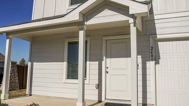 Photo - 2400 Willkomen Wy