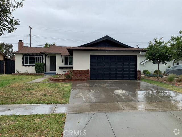 Building Photo - 13121 De Alcala Dr Rental