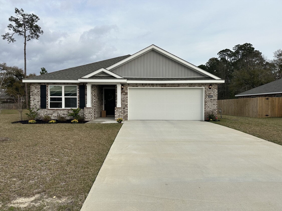 Photo - 1042 Enclave Cir (Long Beach, MS)