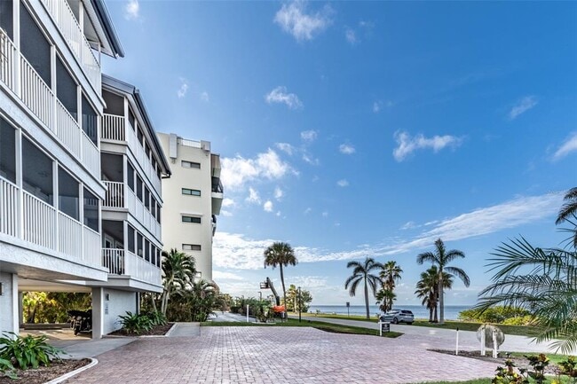Building Photo - 1477 Park Beach Cir Unit 11 Rental