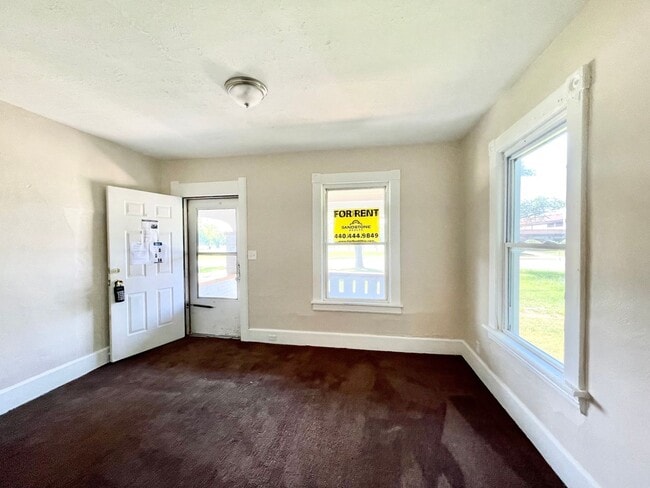 Photo - 1639-1639 E 31st St Unit 1637