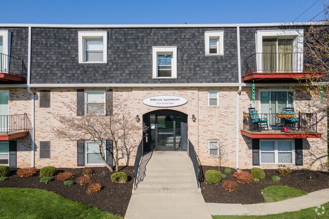 Hillcrest Apartments