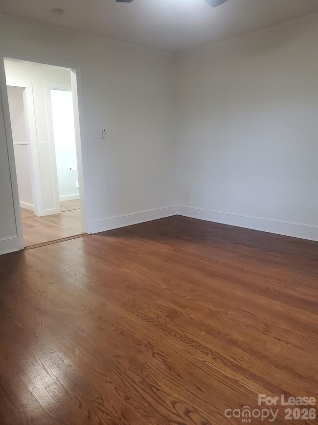 Photo - 15640 Ewart Rd