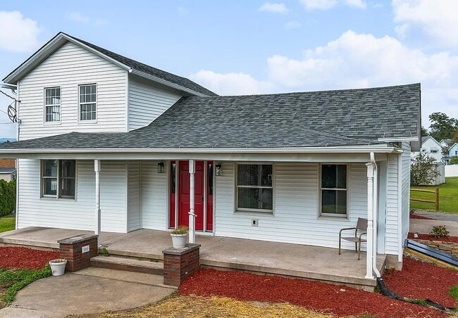 Building Photo - 79 Norman St