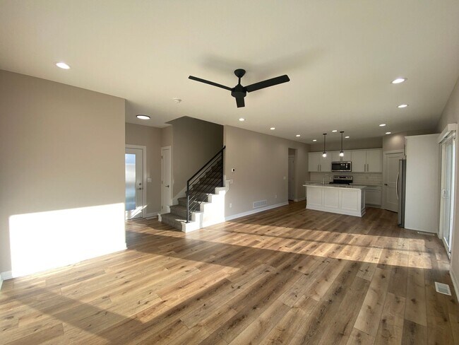 Photo - Luxury New Construction Home - RENT SPECIAL!