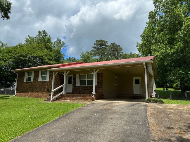 Photo - 3 bed/2 bath home- Alexandria, AL