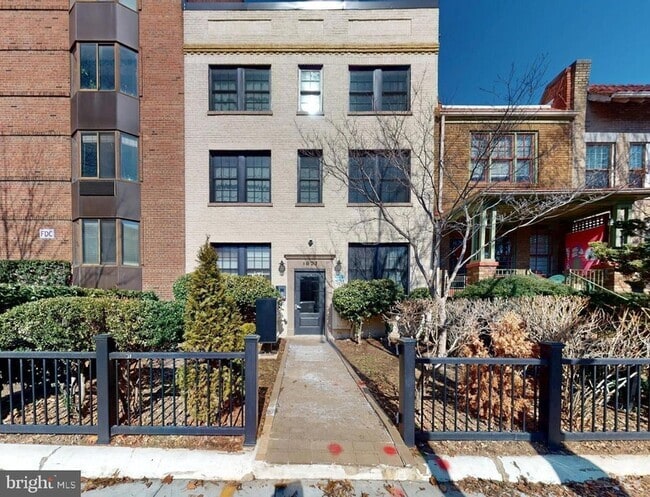 Building Photo - 1821 T St NW Rental