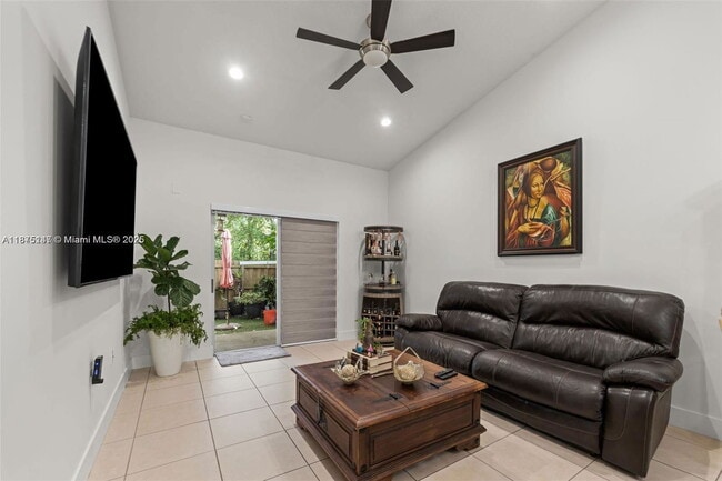 Photo - 3220 NE 11th Dr