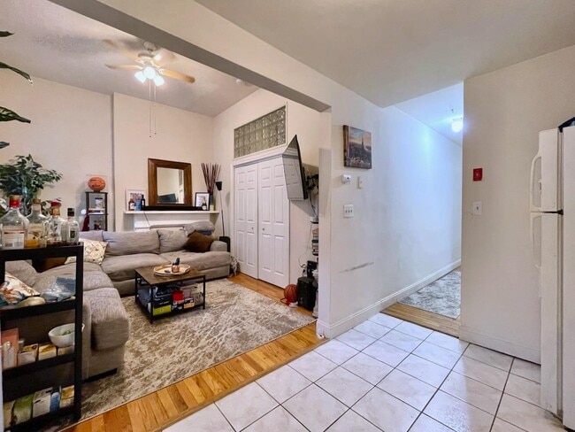 Photo - 1035 Washington St Unit 1R