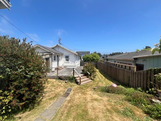Photo - 1740 West Ave
