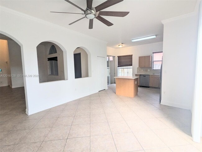 Photo - 1602 SE 23rd St