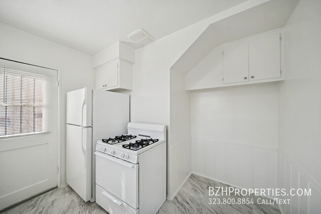 Photo - 5329 Vantage Ave Unidad 1