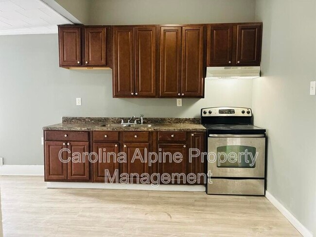 Photo - 910 Walnut St