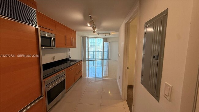 Photo - 475 Brickell Ave Unidad 4408