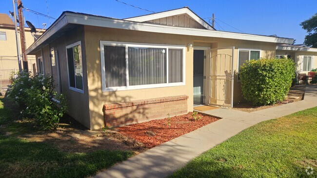 Building Photo - 27560 Violin Canyon Rd Rental