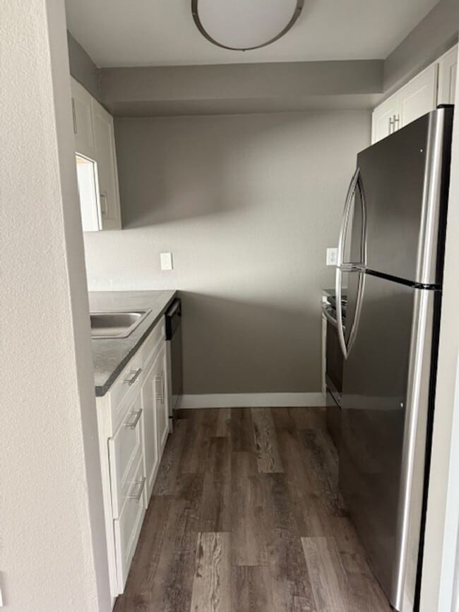 249-Nola Place Apartments