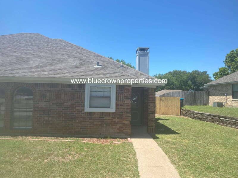 Photo - 10301 Lone Pine Ln Rental