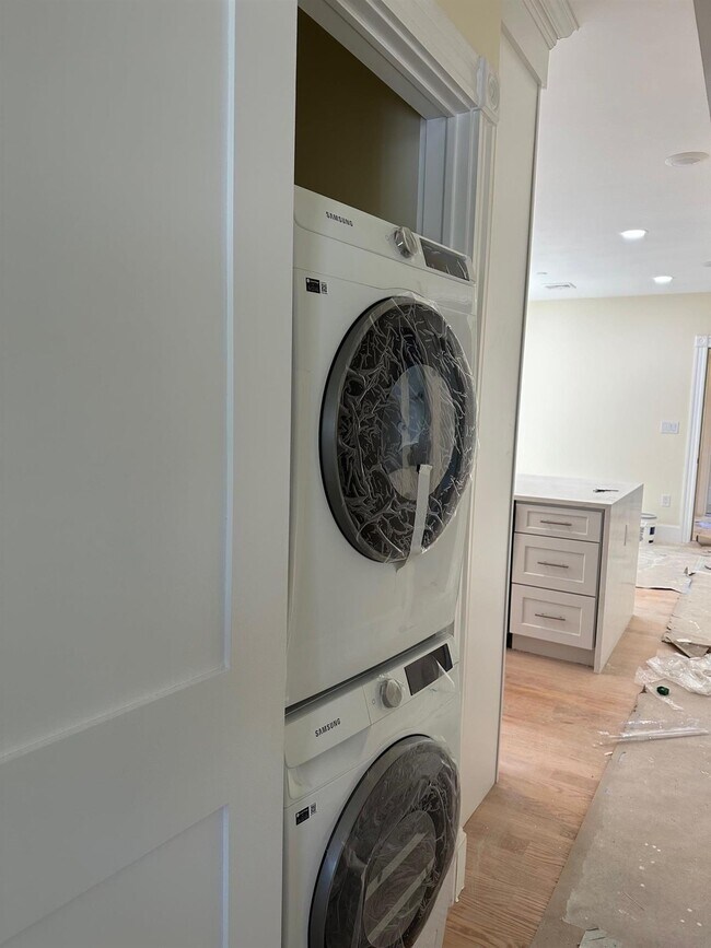 Photo - 32 Putnam Ave Unit 2