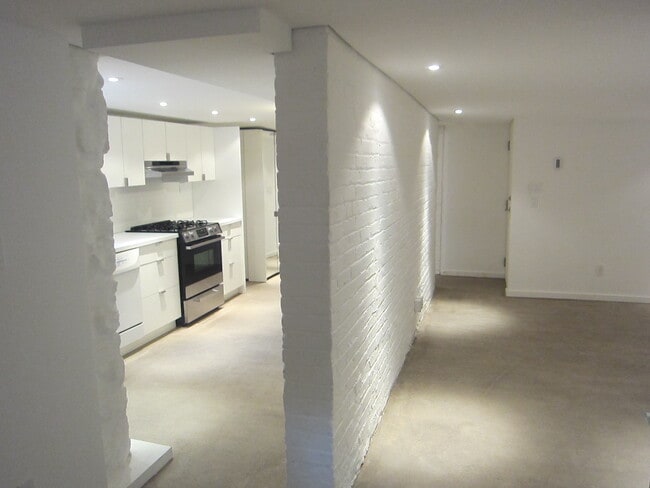 Photo - 183 Parkside Dr Unit 1