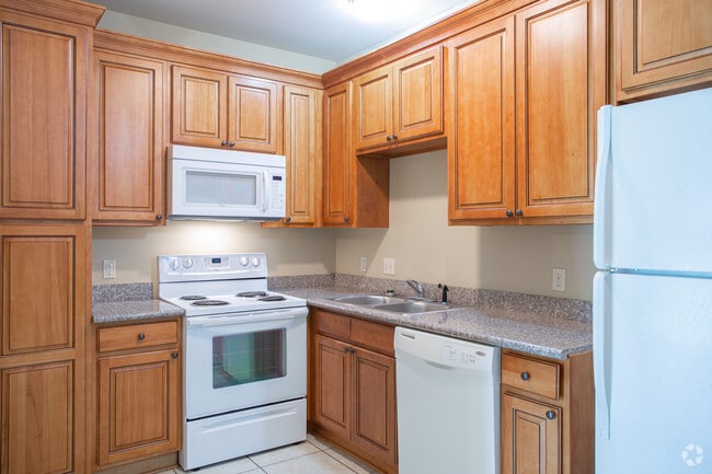 2 habitaciones, 2 baños - 1100 pies cuadrados - Suma Lake Apartments & Townhomes