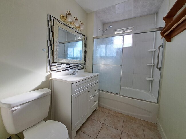 Photo - 1141 Curry Ave