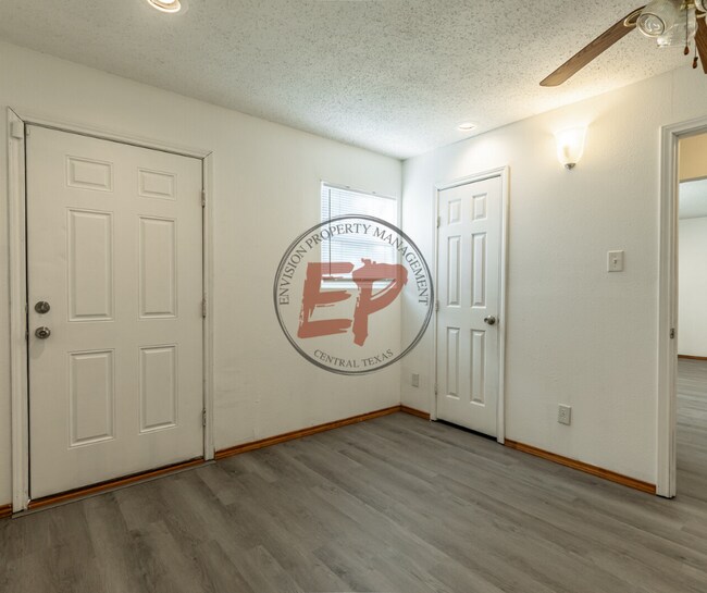 Photo - 140 County Rd 1604