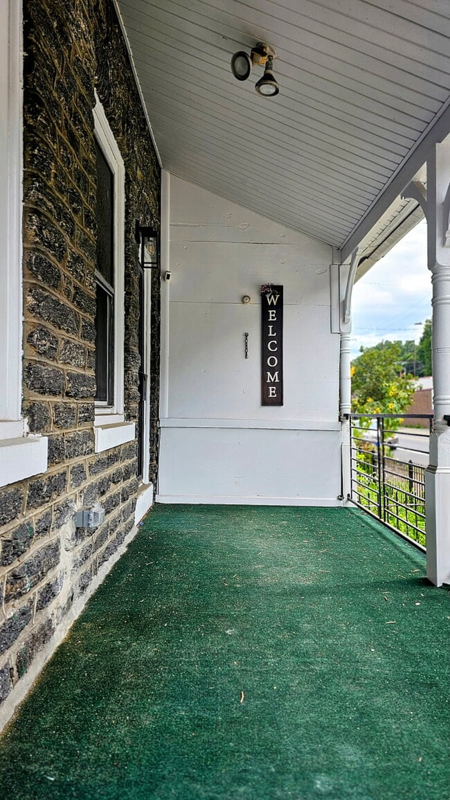 Photo - 5347 Belfield Ave