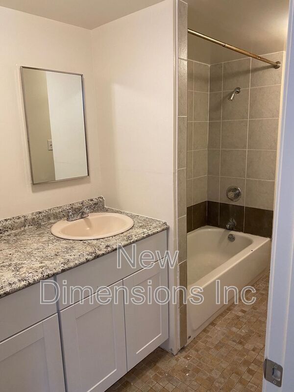 Photo - 190 Griswold Way Unit A