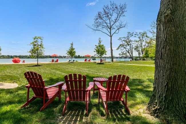 Relaxing View - Beach Club Detroit