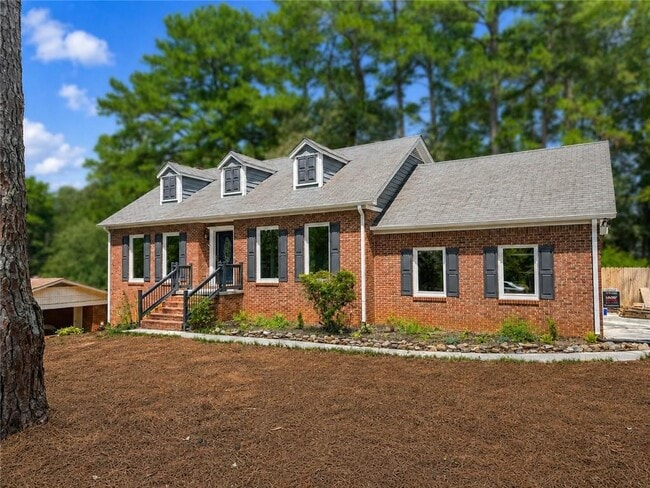Building Photo - 4521 S Roberts Dr
