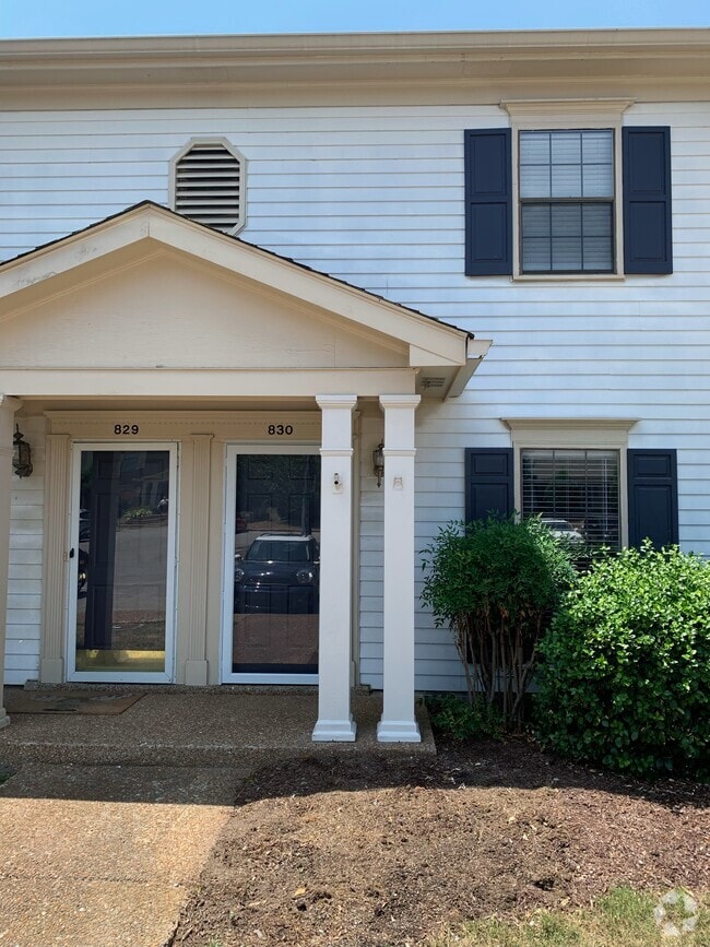 Building Photo - 830 Brentwood Pointe Rental