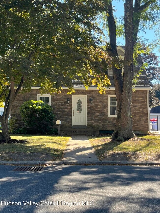 17 Landon Ave