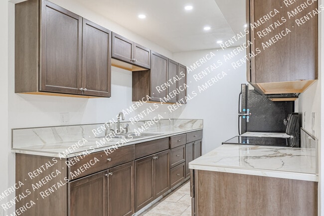 Photo - 6058 W Golden Ln