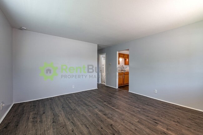 Photo - 8505 Roma Ave NE