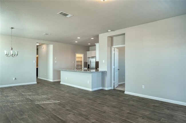 Photo - 105 Ashford Way