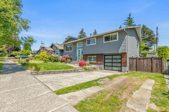 Photo - 3Bd/2.25Ba Seattle House