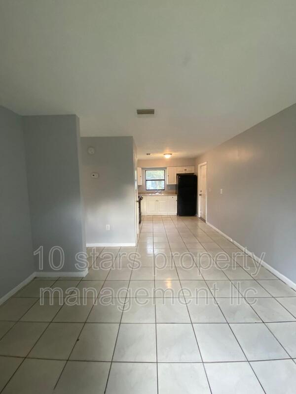 Photo - 1413 E 99th Ave Unidad B