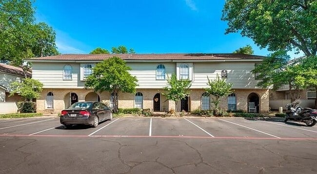 Photo - 3206 Green Tee Dr Unidad d3