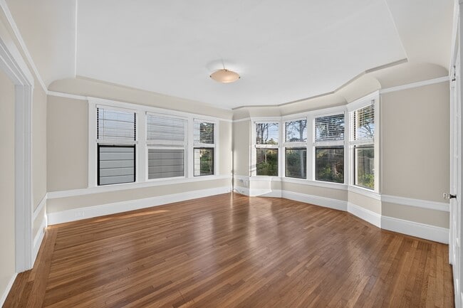 6350 Fulton St Unit 4