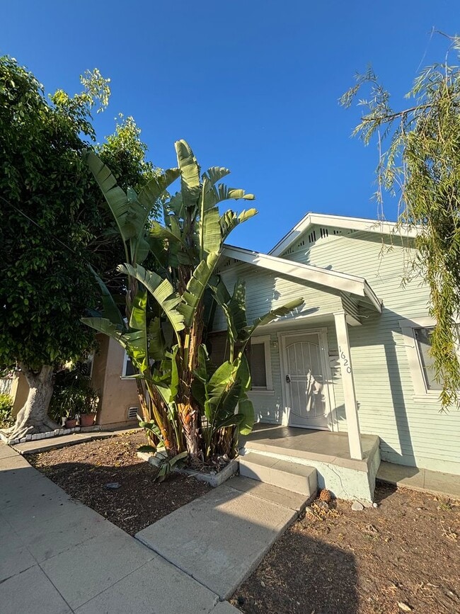 Photo - $2,295 . Spacious 2-Bedroom Unit Near the Beach!! Unidad 1620