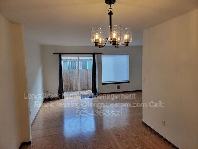Photo - 3121 NE Flintlock Pl