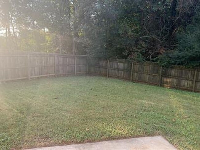 Photo - Spacious 3-Bedroom Home in Madison City Sc...