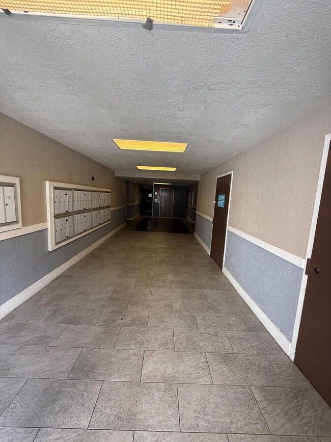Photo - 482 NW 165th St Unidad A-301
