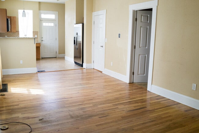 Photo - Evolve Real Estate: Charming Remodeled Bungalow in the Heart of Denver, Available August 14! Deta...