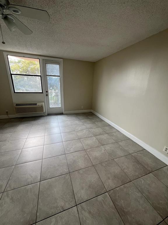 Photo - 2701 Riverside Dr Unit 308-B