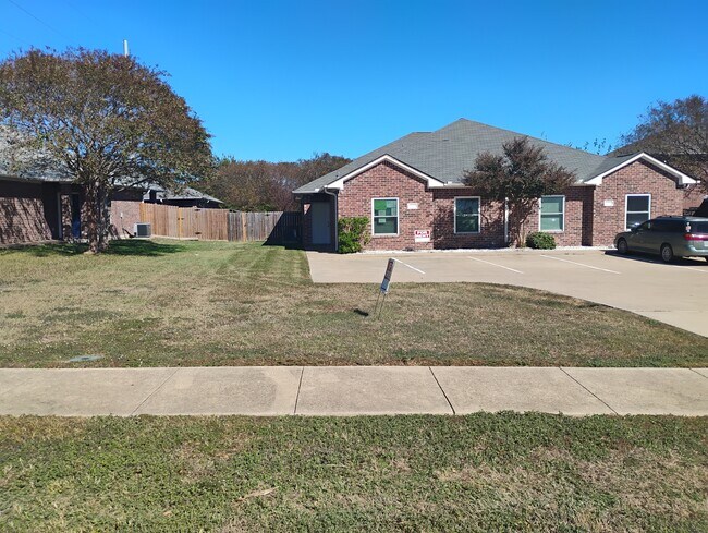 1707 Prairie Dr