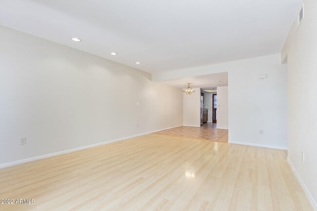 Photo - 1927 E Hampton Ave Unit 232