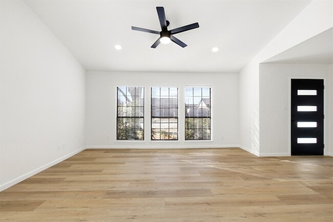 Photo - 6808 Beeman Dr