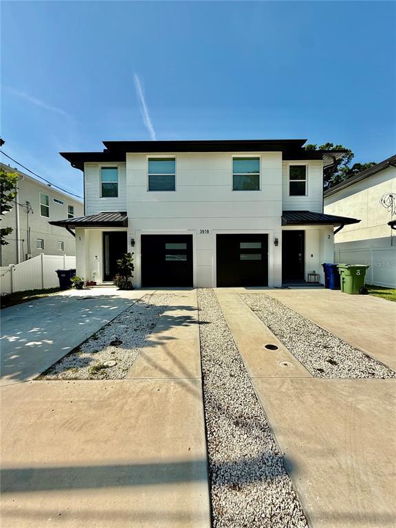Photo - 3918 W Everett Ave Townhome