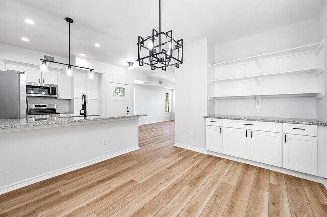 2018 Hampton St